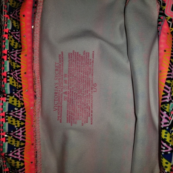 Traded**Victoria Secret bikini bottom - Picture 3 of 8